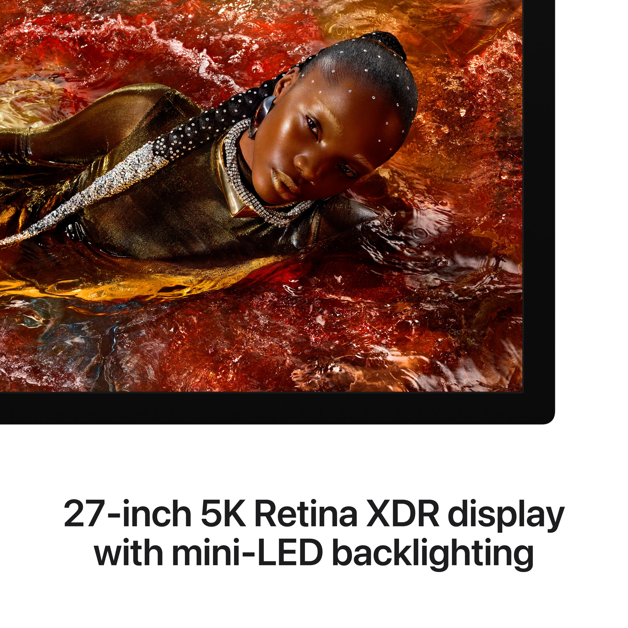 Studio Display XDR - Position 3